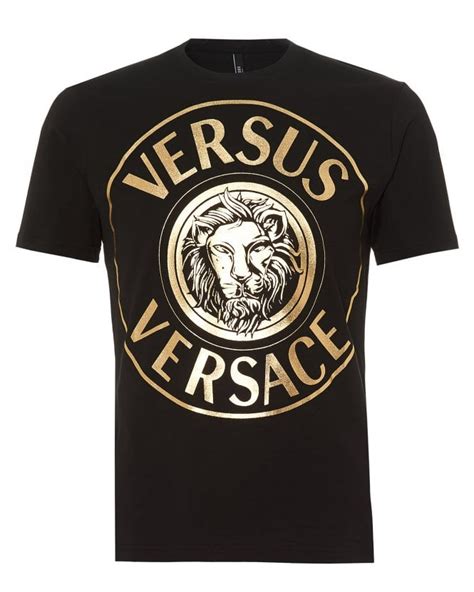 versus versace chain print t shirt|Versus by Versace Men's Lion Head Chain Print Shirt.